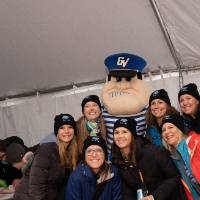 group photo with louie the laker